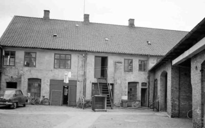 Nogle af Thisteds gamle forretninger (1 af 4)